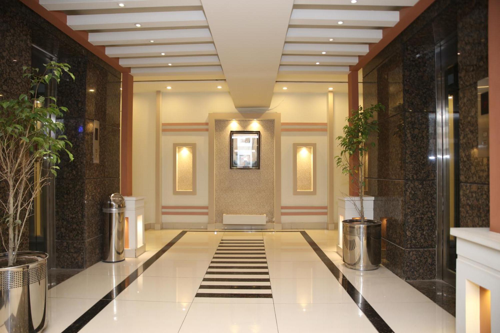 Fort Continental Hotel Pesavar Kültér fotó