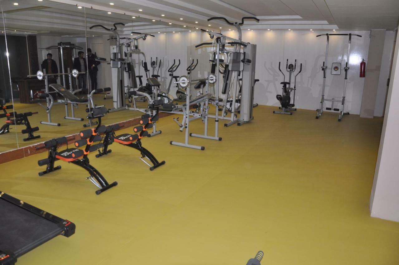 Fort Continental Hotel Pesavar Kültér fotó